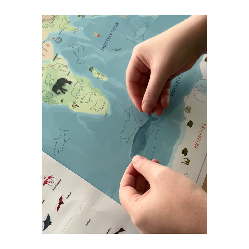 GeoMetro Childrens map The world of animals (84 x 60 cm)